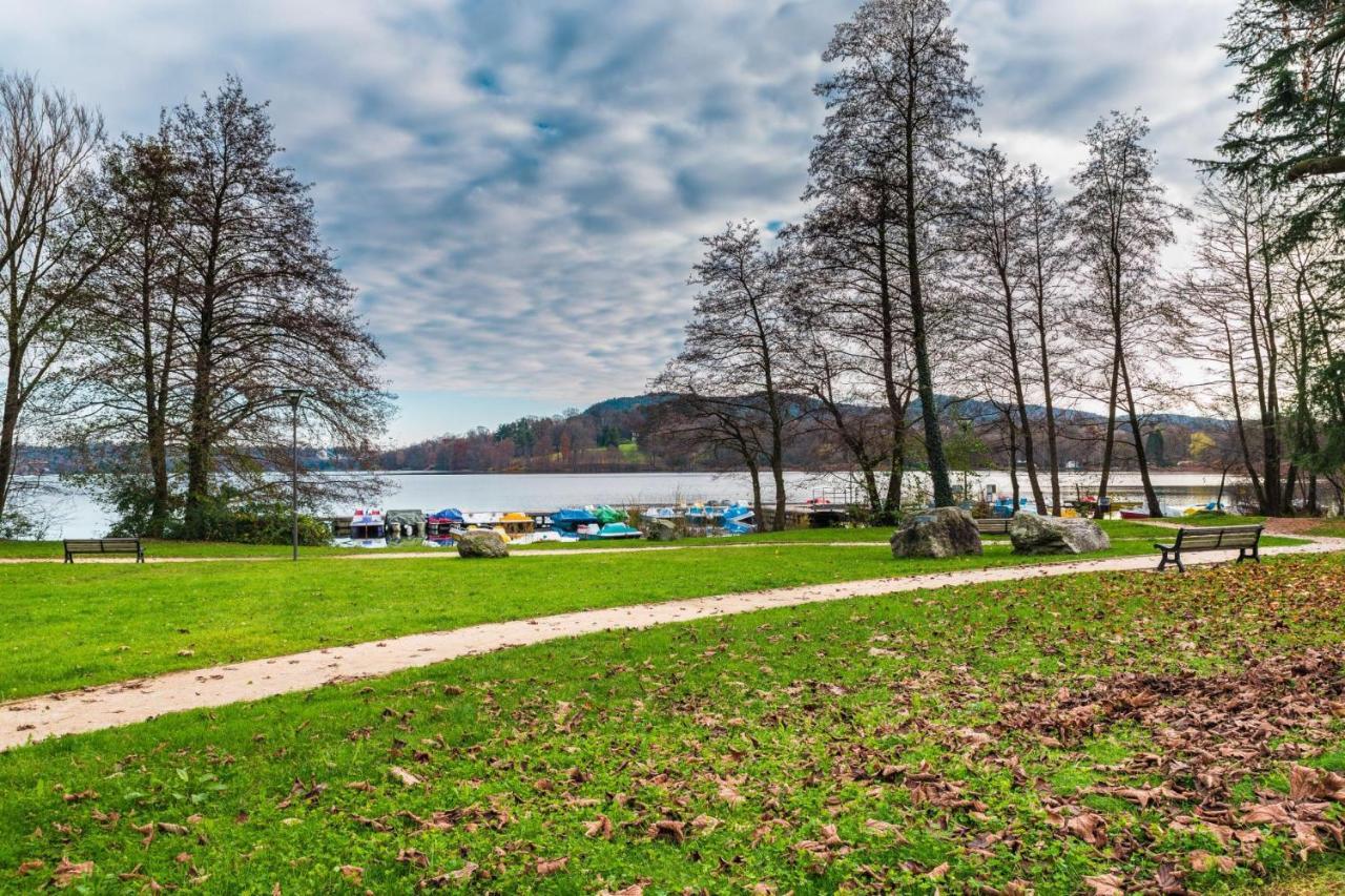 Villa Martine Au Bord Du Lac - Happy Rentals Cadrezzate Exteriör bild