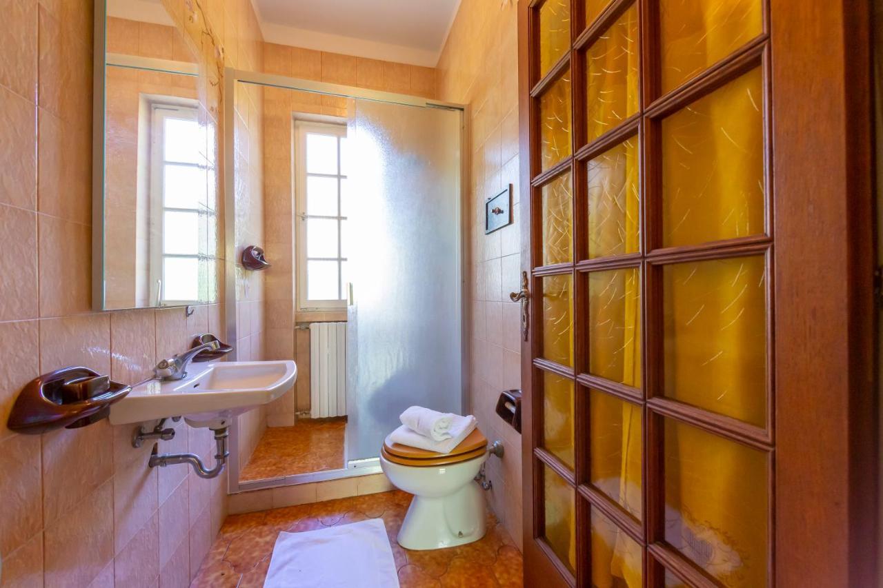 Villa Martine Au Bord Du Lac - Happy Rentals Cadrezzate Exteriör bild